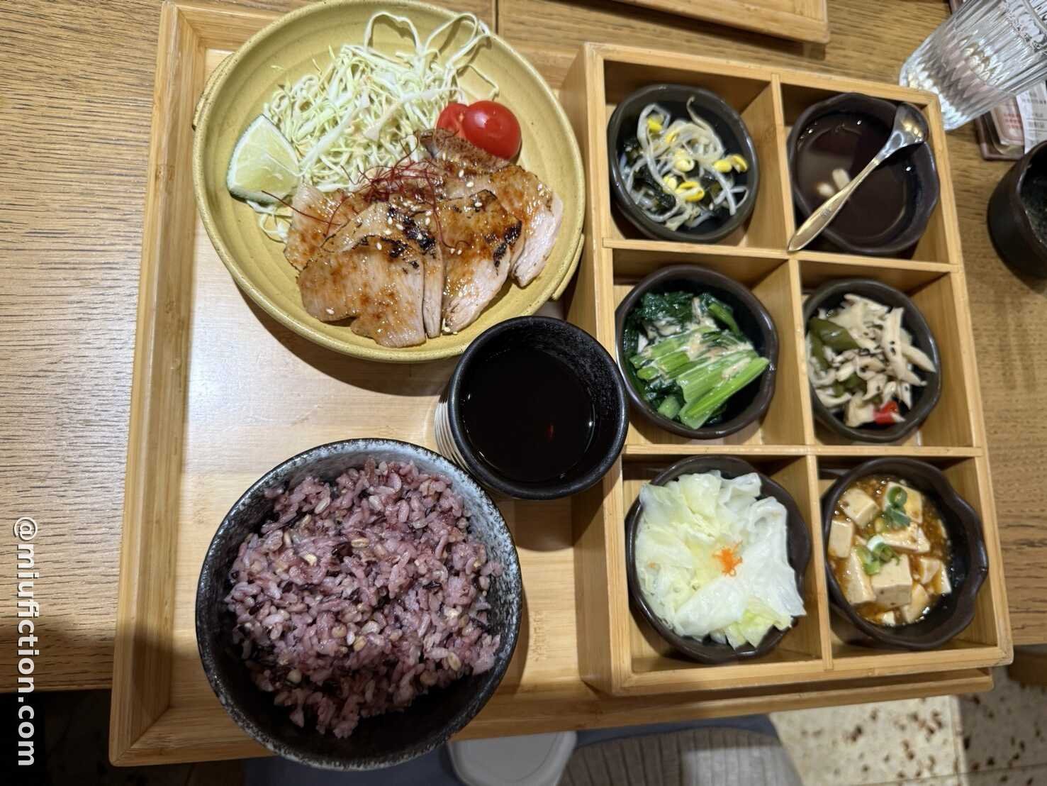 秘製烤鯖魚定食